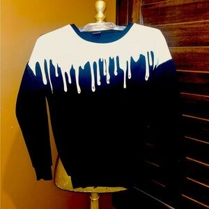 White on black paint drip Yin Xiang Fu Shi sweatshirt